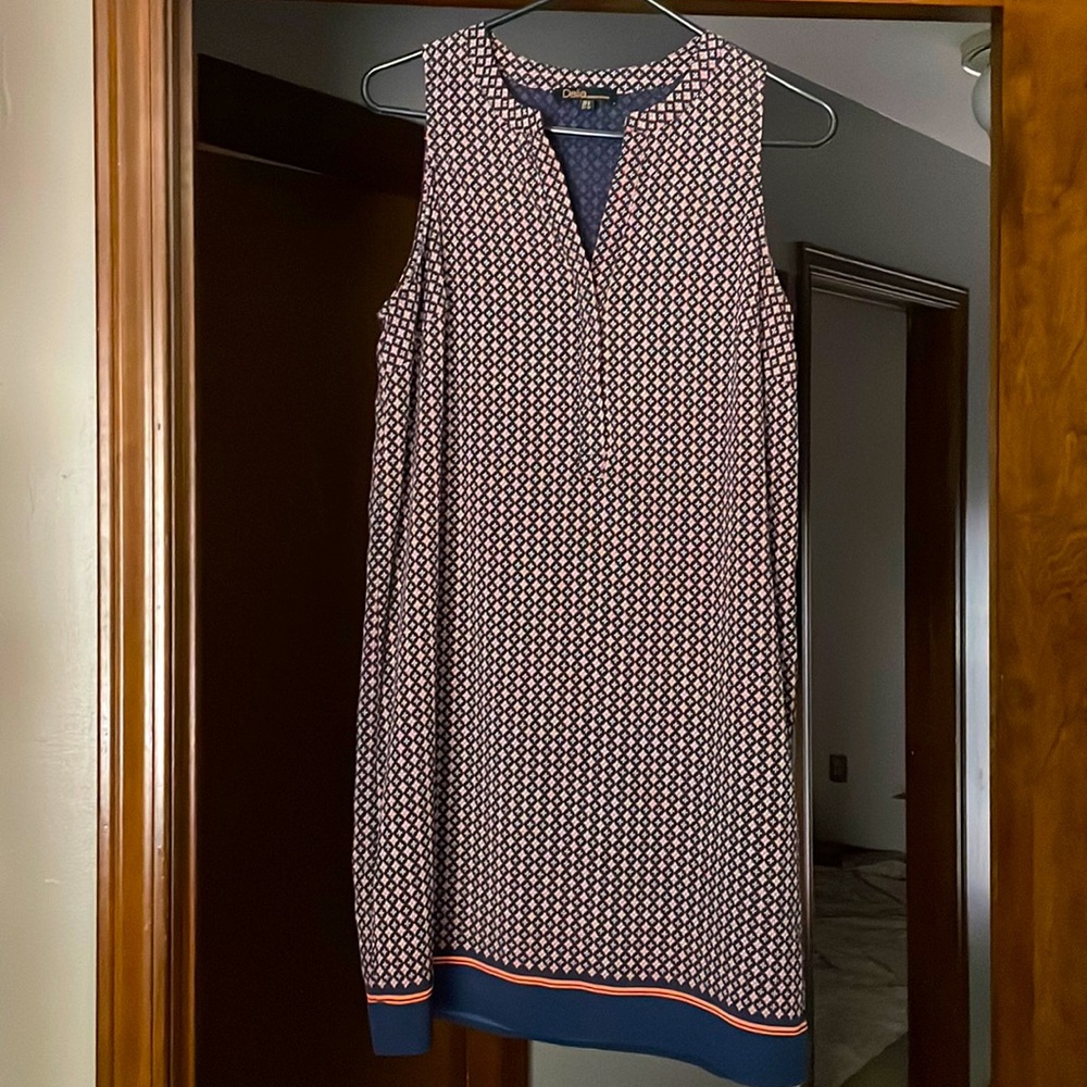 Sleeveless mid thigh dress